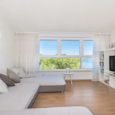 Kosi Villa